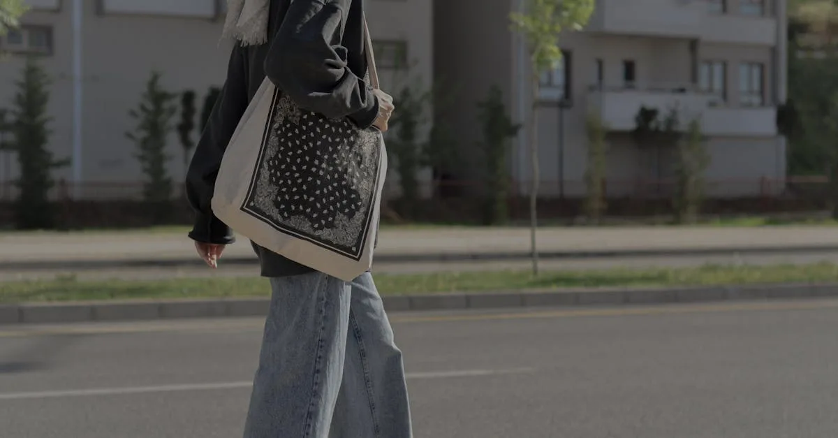 sac cabas en cuir de chameau élégant et durable, parfait pour un usage quotidien avec un style naturel et sophistiqué.