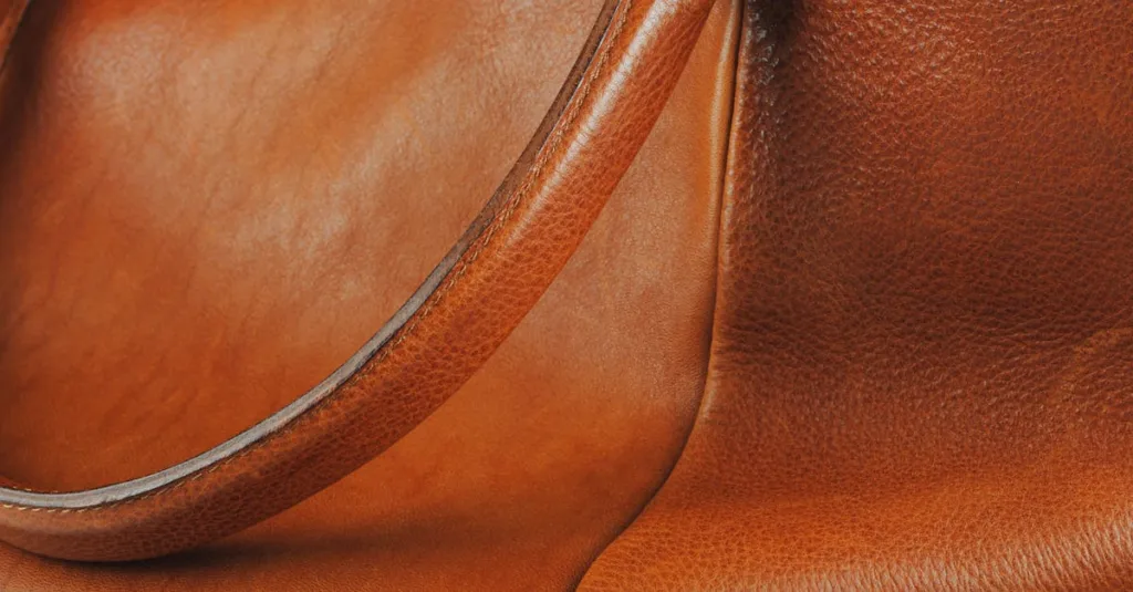 sac épaule camel élégant et polyvalent, parfait pour un style décontracté ou chic au quotidien.