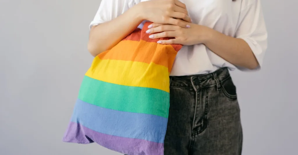 découvrez la durabilité exceptionnelle du sac fourre-tout en toile, un choix écologique et résistant pour un usage quotidien.