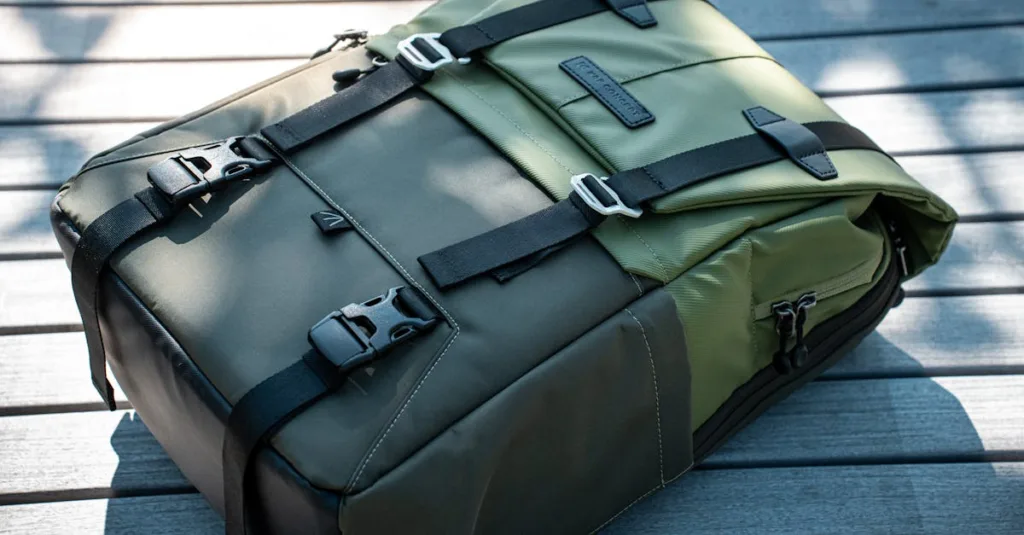 sac à dos urbain léger, idéal pour un usage quotidien, combinant confort, style moderne et praticité pour transporter vos essentiels en toute légèreté.