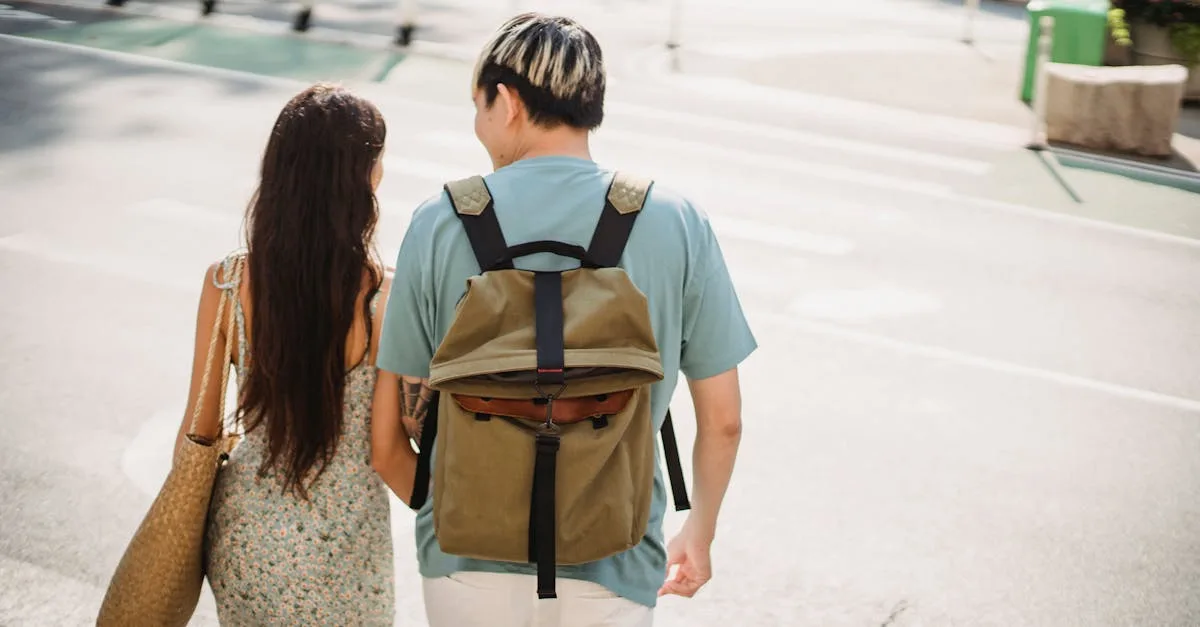 sac à dos de ville ultra-léger et pliable, idéal pour un transport facile et un confort optimal en déplacement urbain.